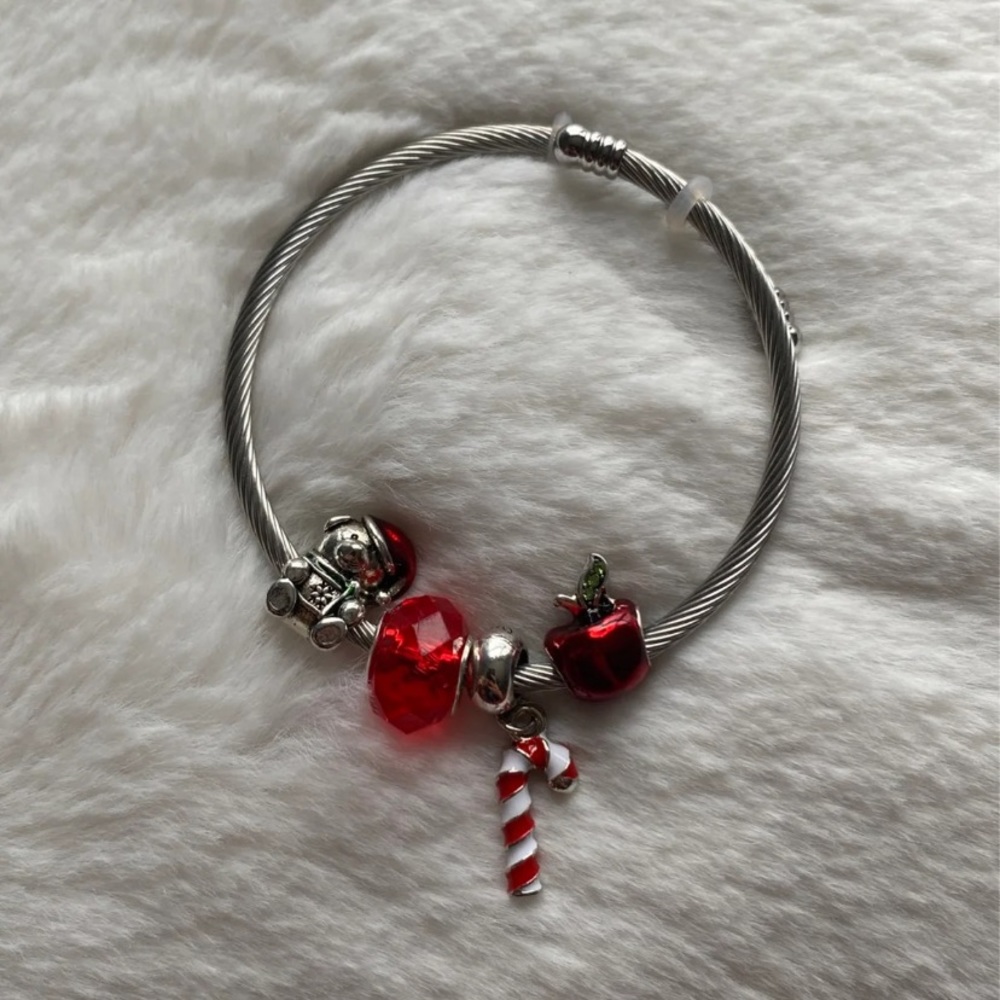 Christmas charm bracelet